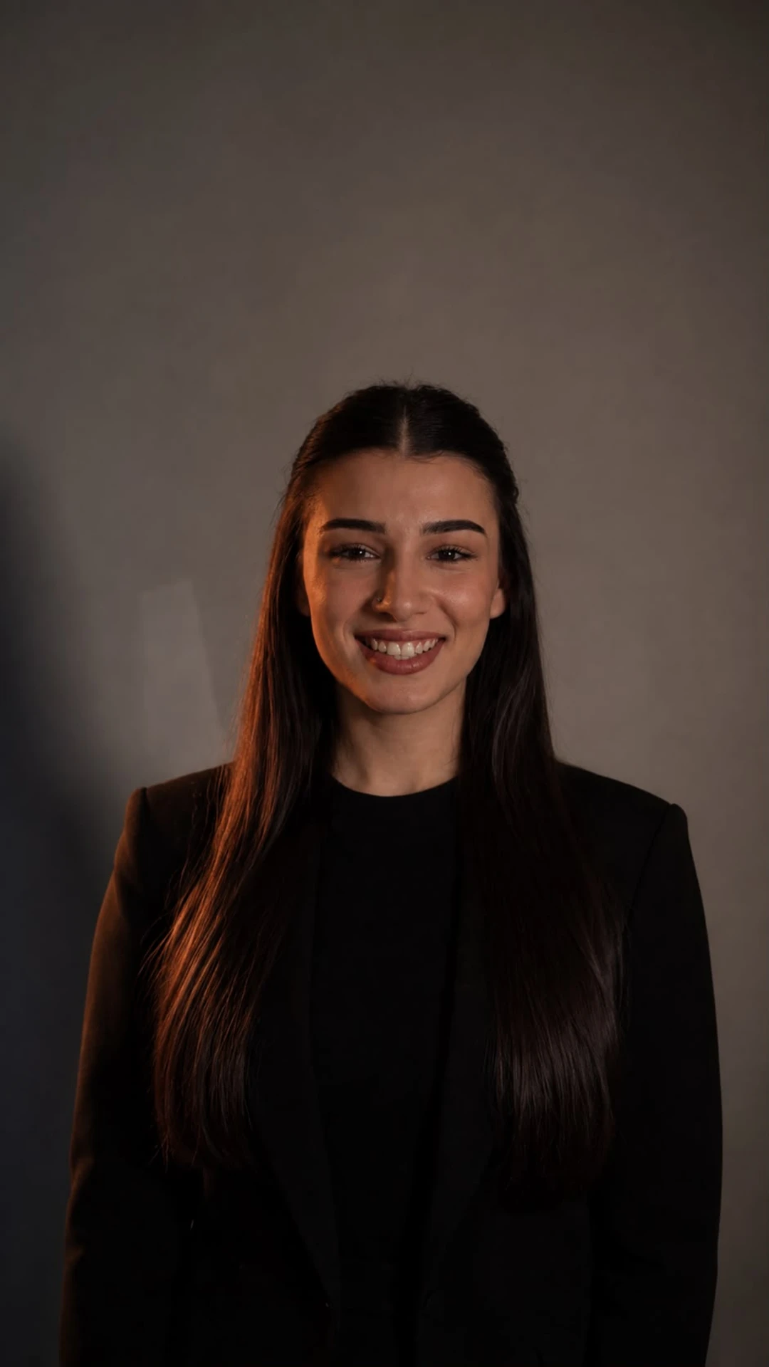 Adriana — Asesora Inmobiliaria en AV GROUP Properties